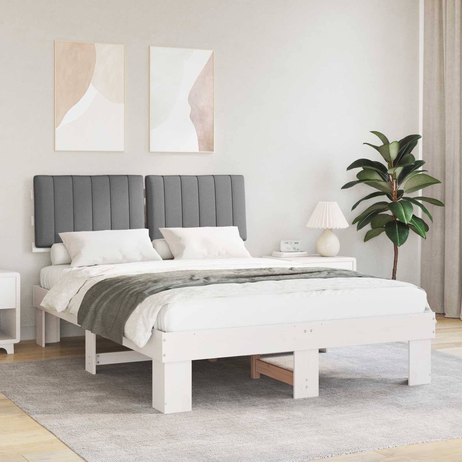 Bettgestell mit gepolstertem Kopfteil Hellgrau 140 x 190 cm